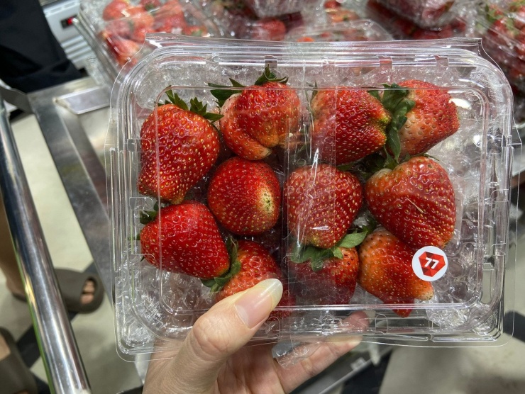 Dâu tây Sơn La chua ngọt vừa phải, có mùi thơm đặc trưng.