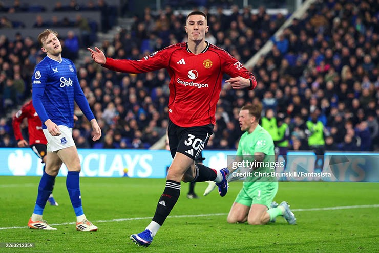 MU vất vả thắng Everton: Sesko sắm vai người hùng, Fernandes bất ngờ tệ nhất