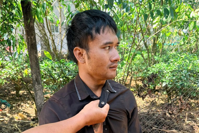 K'Jao khi bị khống chế. Ảnh: Hoài Thanh