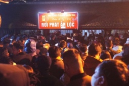 Đền Trần đổi giờ phát ấn Xuân Bính Ngọ 2026