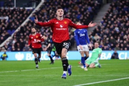 Bóng đá - MU đua vé C1: Lịch 5 trận tới ra sao, có vượt Aston Villa chiếm top 3?