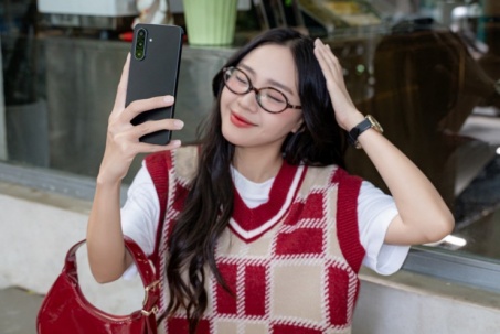 Tài chính dưới 6 triệu, nên mua điện thoại gì?