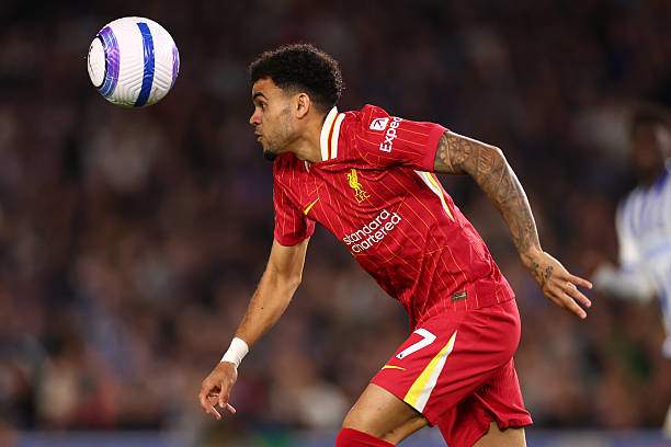 Liverpool lo "ép chín" Ngumoha nhưng lại không mua ai thay thế Luis Diaz