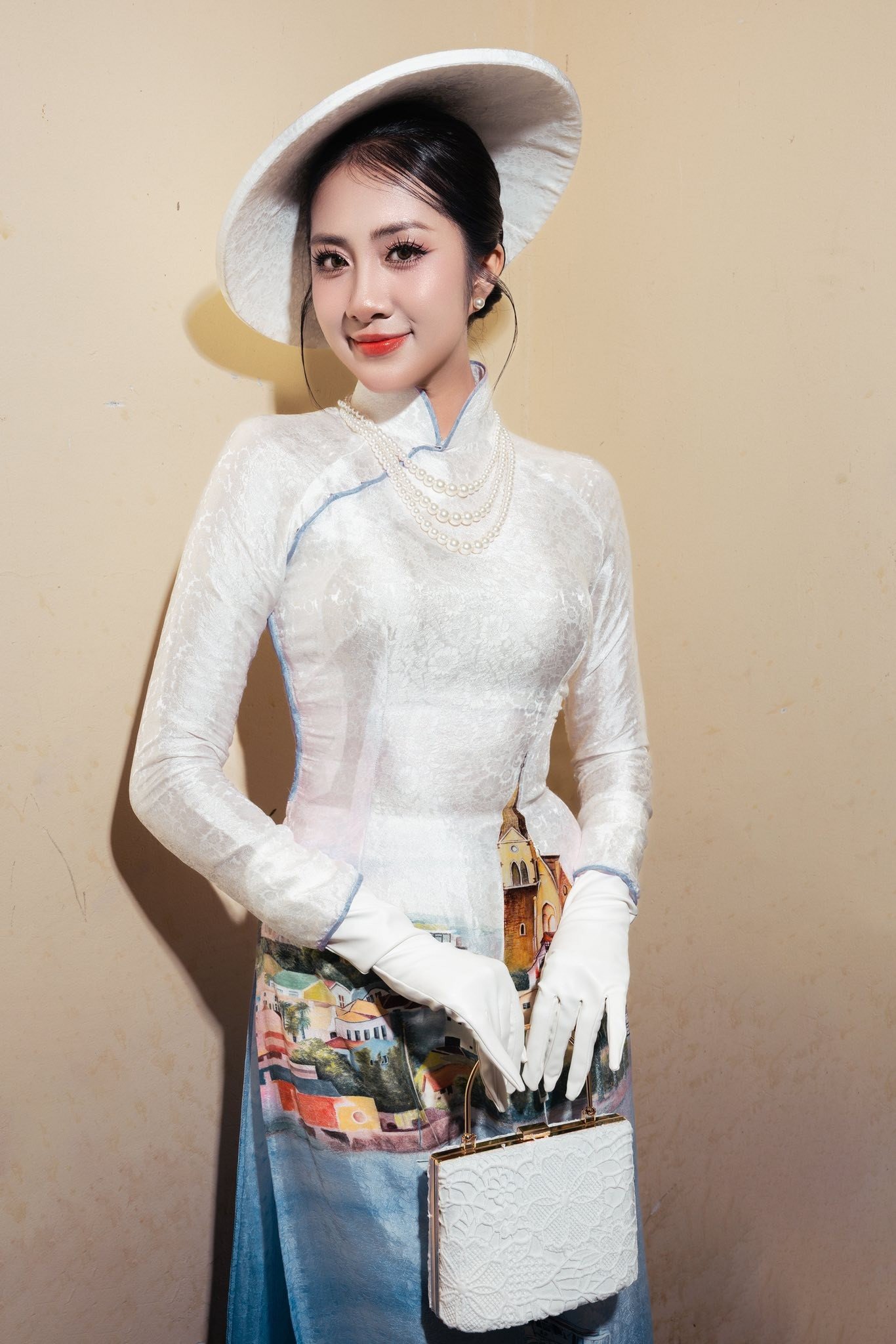 Hoa hậu Hà Trúc Linh lần đầu chung khung hình với Hoa hậu Yến Nhi - 5