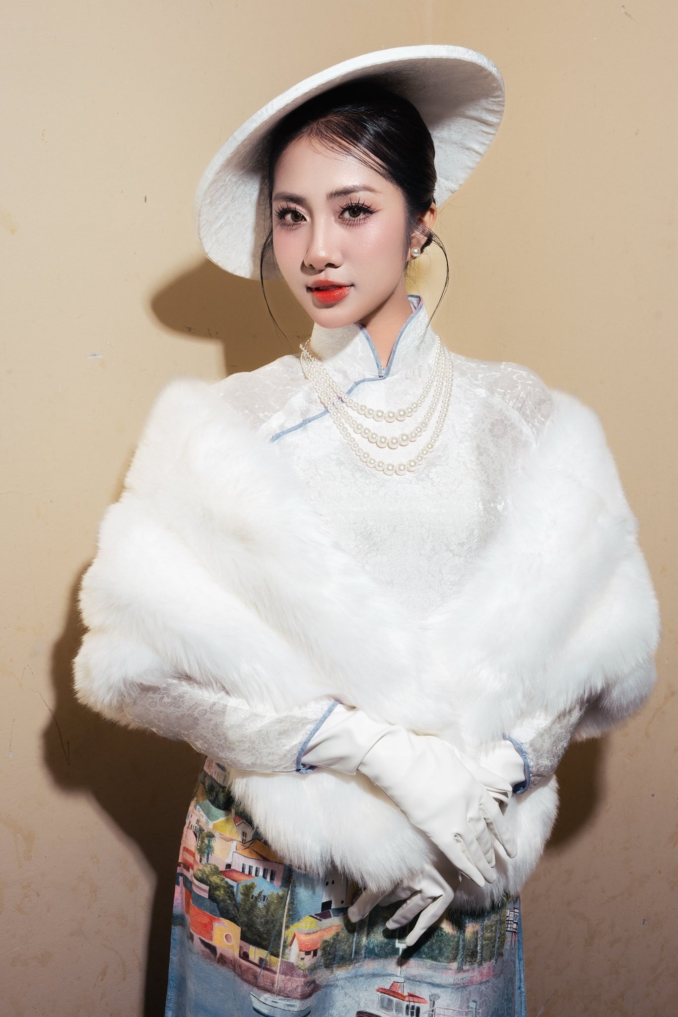 Hoa hậu Hà Trúc Linh lần đầu chung khung hình với Hoa hậu Yến Nhi - 7