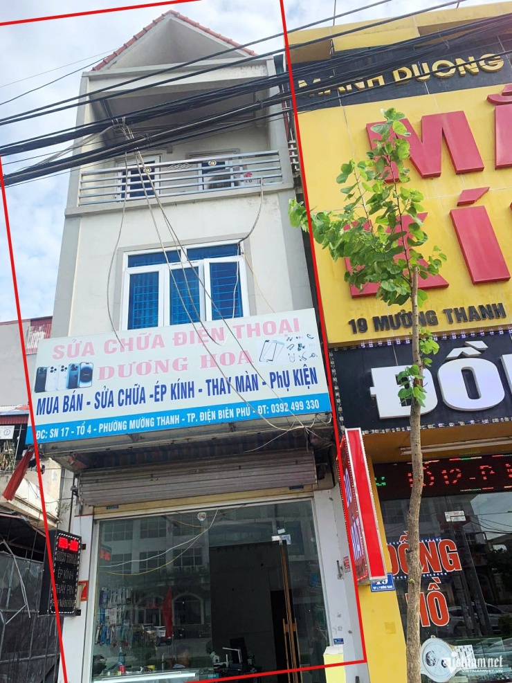 Nhà ông Dương, bà Vân bị nghiêng. Ảnh: Duy Linh