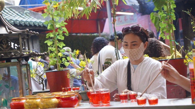 Bên cạnh sự nổi tiếng của ngôi chùa về việc cầu duyên, cầu tự, chùa Ngọc Hoàng cũng là nơi các tín đồ tới cúng bái để cầu xin sức khỏe, bình an. Trong chùa có điện thờ Phật Dược Sư, là nơi để cầu sức khỏe và bình an cho bản thân, gia đình.