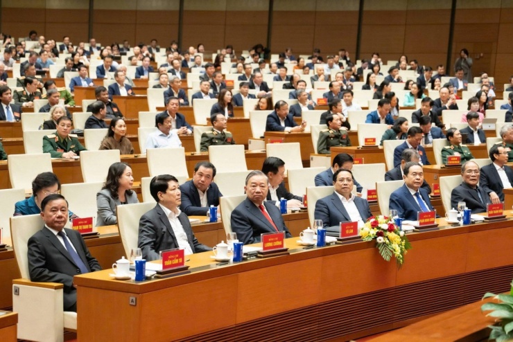 Lãnh đạo, nguyên lãnh đạo Đảng, Nhà nước dự hội nghị.