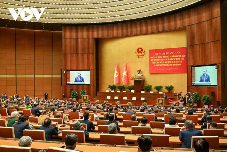 Toàn cảnh Hội nghị toàn quốc nghiên cứu, học tập, quán triệt và triển khai thực hiện Nghị quyết số 79 - NQ/TW về phát triển kinh tế Nhà nước và Nghị quyết số 80 - NQ/TW về phát triển văn hóa Việt Nam của Bộ Chính trị