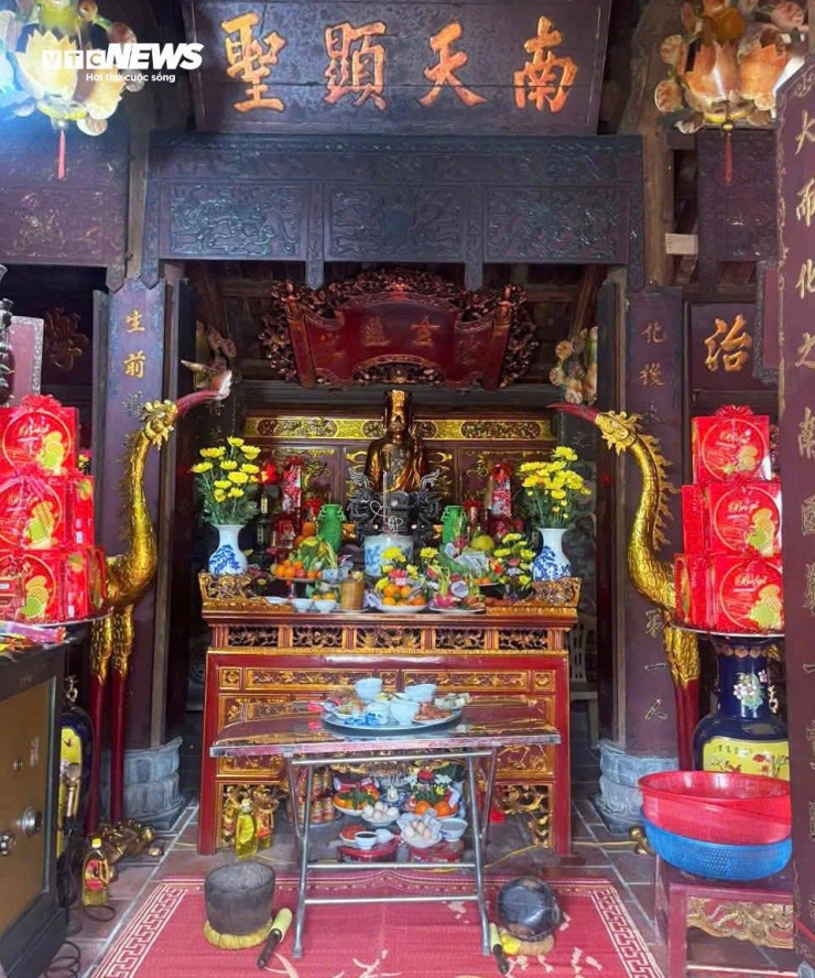 Độc đáo màn rước kiệu vượt sông, quay dưới giếng ở Hưng Yên - 2