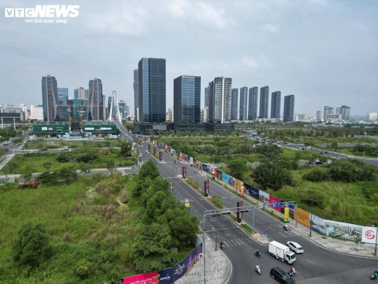 Công trình này được định hướng xây dựng với chức năng hỗn hợp gồm nhà ở và dịch vụ, đồng thời là hạt nhân của Trung tâm Tài chính quốc tế. Nếu được thông qua, đây sẽ là tòa nhà cao nhất Việt Nam, vượt qua Landmark 81 hiện cao 461,3 m.