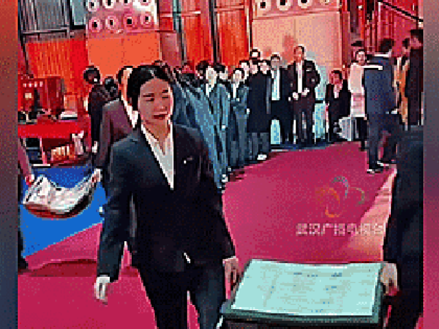 Công ty thưởng Tết hàng trăm ngàn tỉ đồng, dân mạng chỉ biết… ước