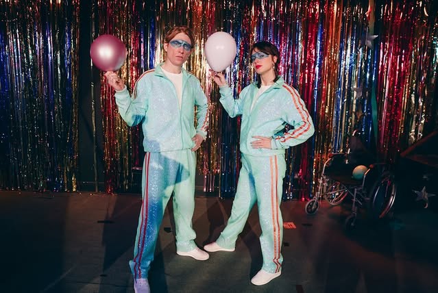 Taylor Swift được khen ngợi khi đạo diễn MV 'Opalite'.