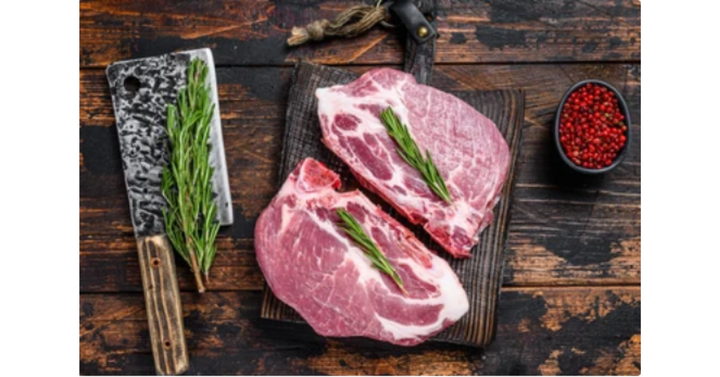 Thịt đỏ và nội tạng động vật chứa nhiều purin (Ảnh: Shutterstock)