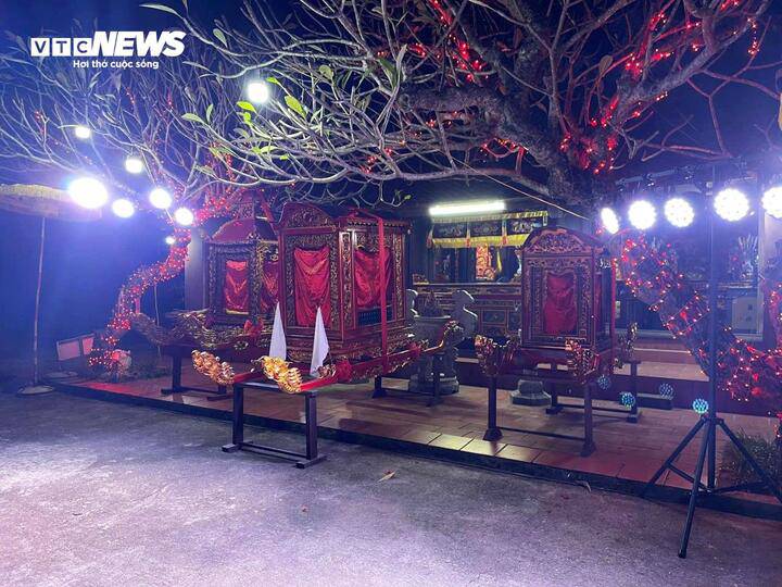 Lễ hội đền - chùa Phượng Vũ (còn gọi là chùa Múa) tại xã Vũ Thư, tỉnh Hưng Yên diễn ra từ mùng 7 đến mùng 10 tháng Giêng hằng năm, trong đó chính hội vào mùng 9 tháng Giêng.