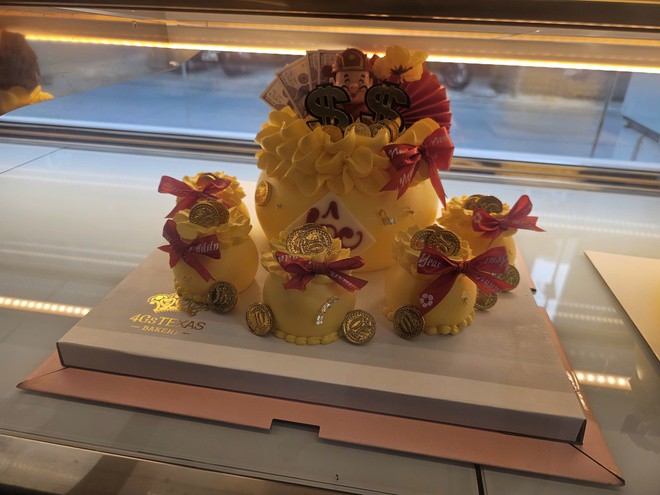 Các loại bánh hút khách trong ngày vía Thần Tài