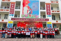 Quỹ học bổng "Vươn Cao Việt Nam": Thắp sáng tiềm năng thế hệ trẻ