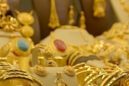Ngày Vía Thần Tài có nên đi bán vàng không: Chuyên gia giàu kinh nghiệm đưa lời khuyên thấu tình đạt lý