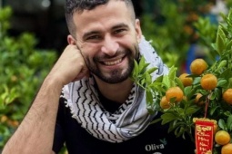 Du khách quốc tế thổ lộ điều này sau khi trải nghiệm 15 năm ăn Tết tại Việt Nam