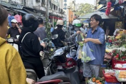 Một số mặt hàng cúng Thần Tài giá cao gấp đôi ngày thường
