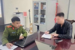 Vụ ô tô bị chặn trước sau trong ngõ mùng 2 Tết ở Hà Tĩnh: Chuyển hồ sơ lên Công an tỉnh để xử lý