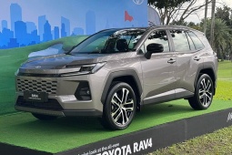 Toyota RAV4 Hybrid 2026 sắp trình làng, giá dự kiến từ 978 triệu đồng