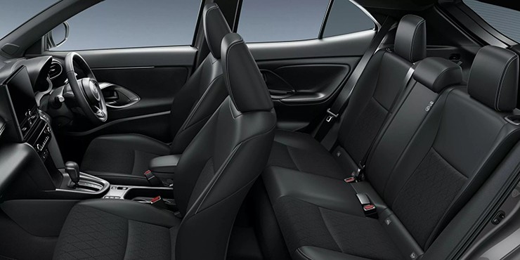 Toyota làm mới Yaris và Yaris Cross: nâng cấp tiện nghi, thêm hộp số sàn - 5