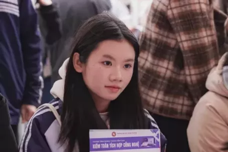 Lạc lối giữa ‘ma trận’ kì thi riêng