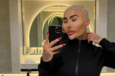 'Vua môi' qua đời