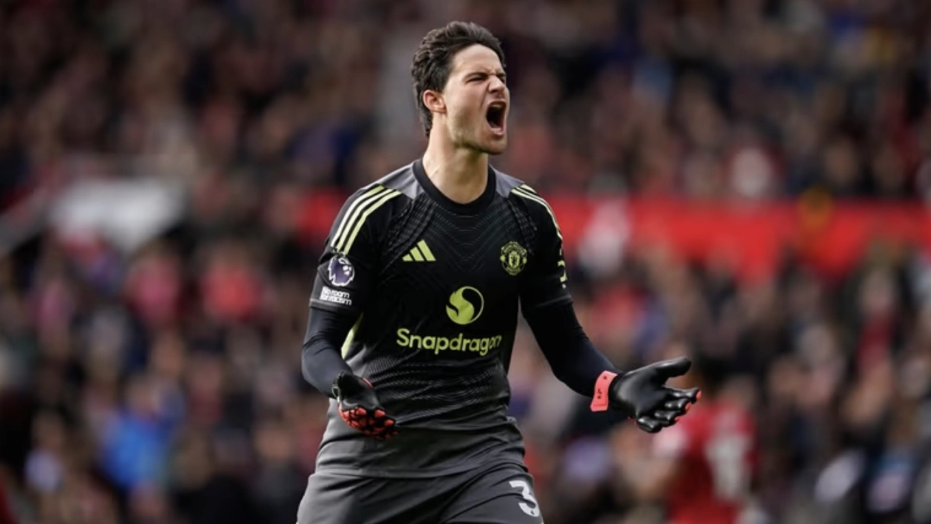 Thủ môn Lammens được các fan MU yêu mến