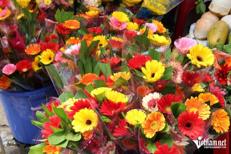 Rực sắc bánh 'tài lộc' ở chợ người Hoa TPHCM ngày vía Thần Tài - 12