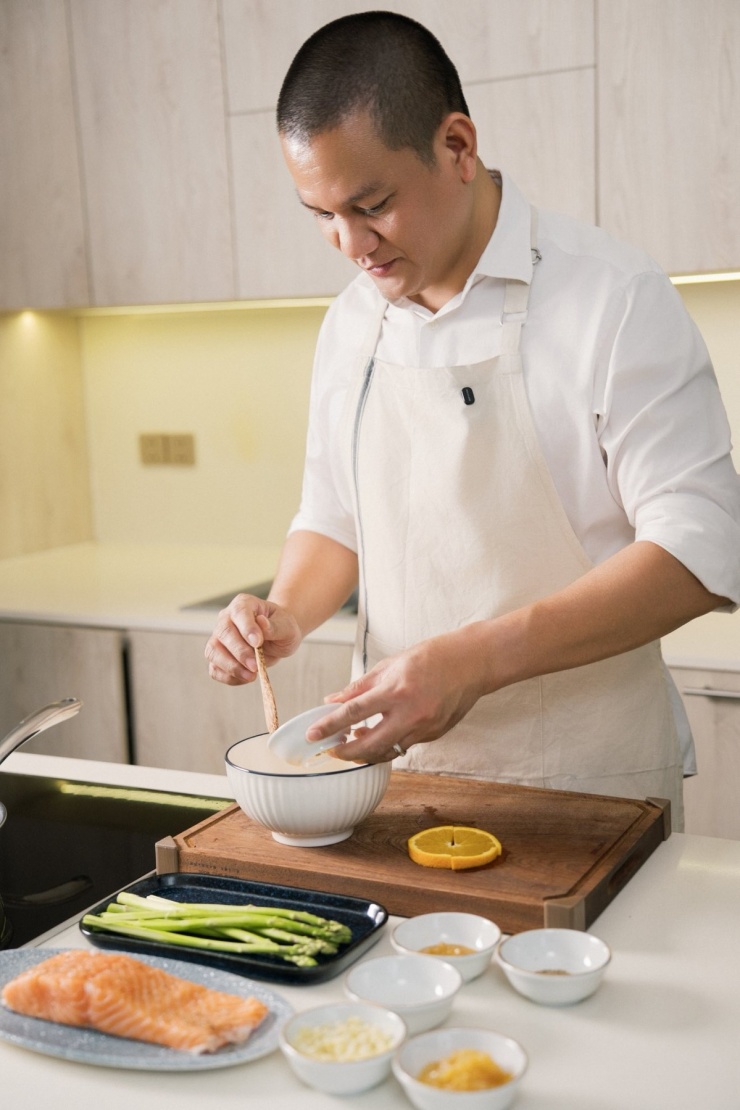 Khánh Vân khóc khi được chồng làm tiệc sinh nhật bất ngờ - 5