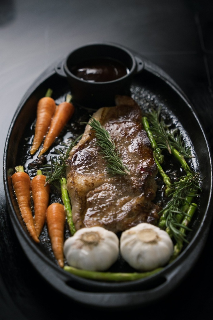 Khánh Vân khóc khi được chồng làm tiệc sinh nhật bất ngờ - 7