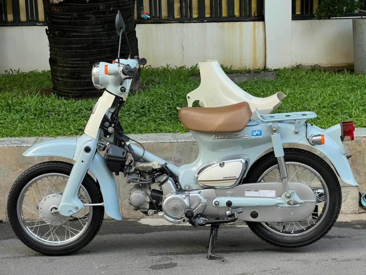 Honda Little Cub 50cc. Ảnh: Nhơn Nguyễn.