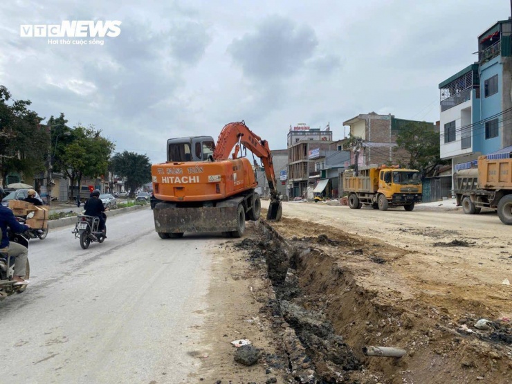 Dự án hơn 1000 tỷ đồng ở Thanh Hoá không rào chắn, người dân nơm nớp lo tai nạn - 8