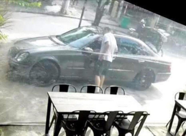 Camera ghi lại hình ảnh ô tô cùng người đàn ông trước khi mất tích