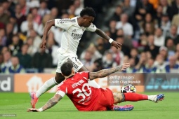 Trực tiếp bóng đá Real Madrid - Benfica: Vinicius lại ghi bàn (Cúp C1)