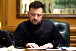 Ông Zelensky phản bác cáo buộc của Nga, điện đàm với Tổng thống Trump