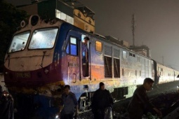 Cục CSGT cảnh báo gì sau vụ tàu SE va chạm với xe tải tại Ngọc Hồi gây chết người?