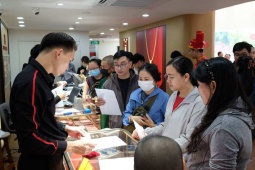 Đổ xô mua vàng ngày Vía Thần Tài: Ai mới thực sự là người kiếm bộn tiền?