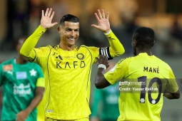 Ronaldo ghi bàn cán mốc vĩ đại nhất Al Nassr, buồn thiu vì bị thay ra sớm