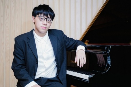 Nam sinh học cùng lúc 3 đại học, trúng tuyển Học viện Âm nhạc Hoàng gia Anh