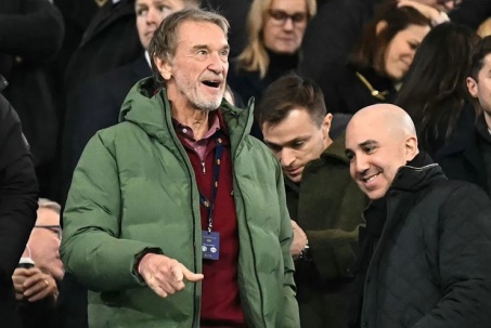 MU nợ 1,29 tỷ bảng vẫn không lo, công bố lãi lớn nhờ tỷ phú Ratcliffe