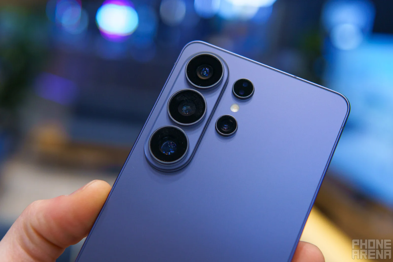 HOT: Trên tay Galaxy S26 Ultra cao cấp nhất, giá từ 36,99 triệu đồng - 5