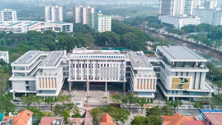 Bên trong trường THPT công lập 300 tỷ ở nơi 'đông dân nhất' Hà Nội - 1