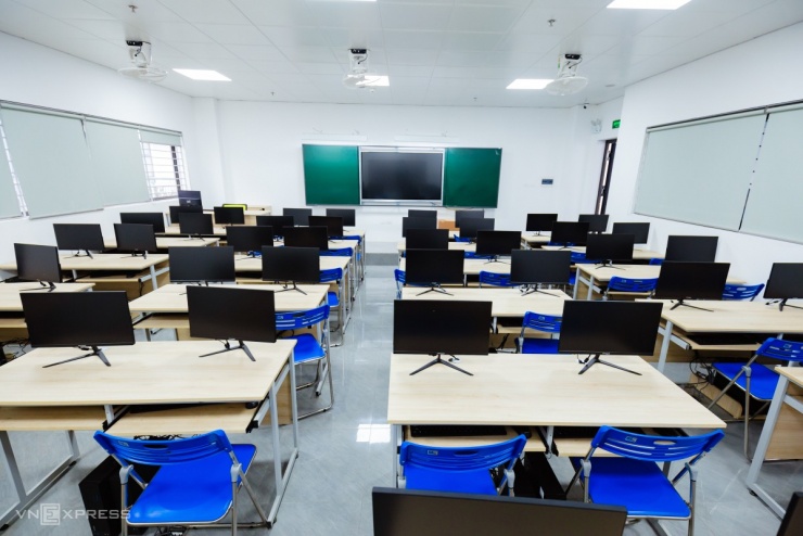 Bên trong trường THPT công lập 300 tỷ ở nơi 'đông dân nhất' Hà Nội - 12