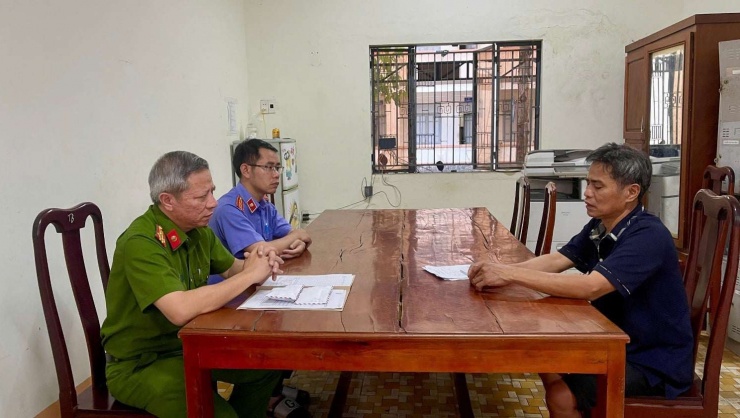 Thượng tá Nguyễn Đức Thành, Trưởng Công an phường Bình Phước trực tiếp đấu tranh với Thương. Ảnh: CACC