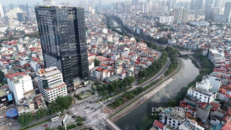 Hiện trạng tuyến đường Láng trong những giờ cao điểm vừa được đề xuất chi 21.377 tỷ đồng để mở rộng - 6