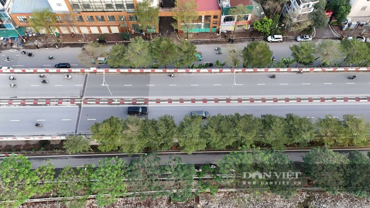 Hiện trạng tuyến đường Láng trong những giờ cao điểm vừa được đề xuất chi 21.377 tỷ đồng để mở rộng - 8