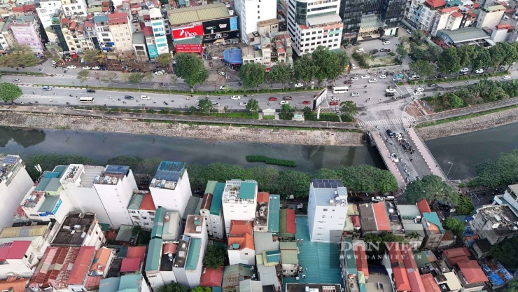 Hiện trạng tuyến đường Láng trong những giờ cao điểm vừa được đề xuất chi 21.377 tỷ đồng để mở rộng - 7